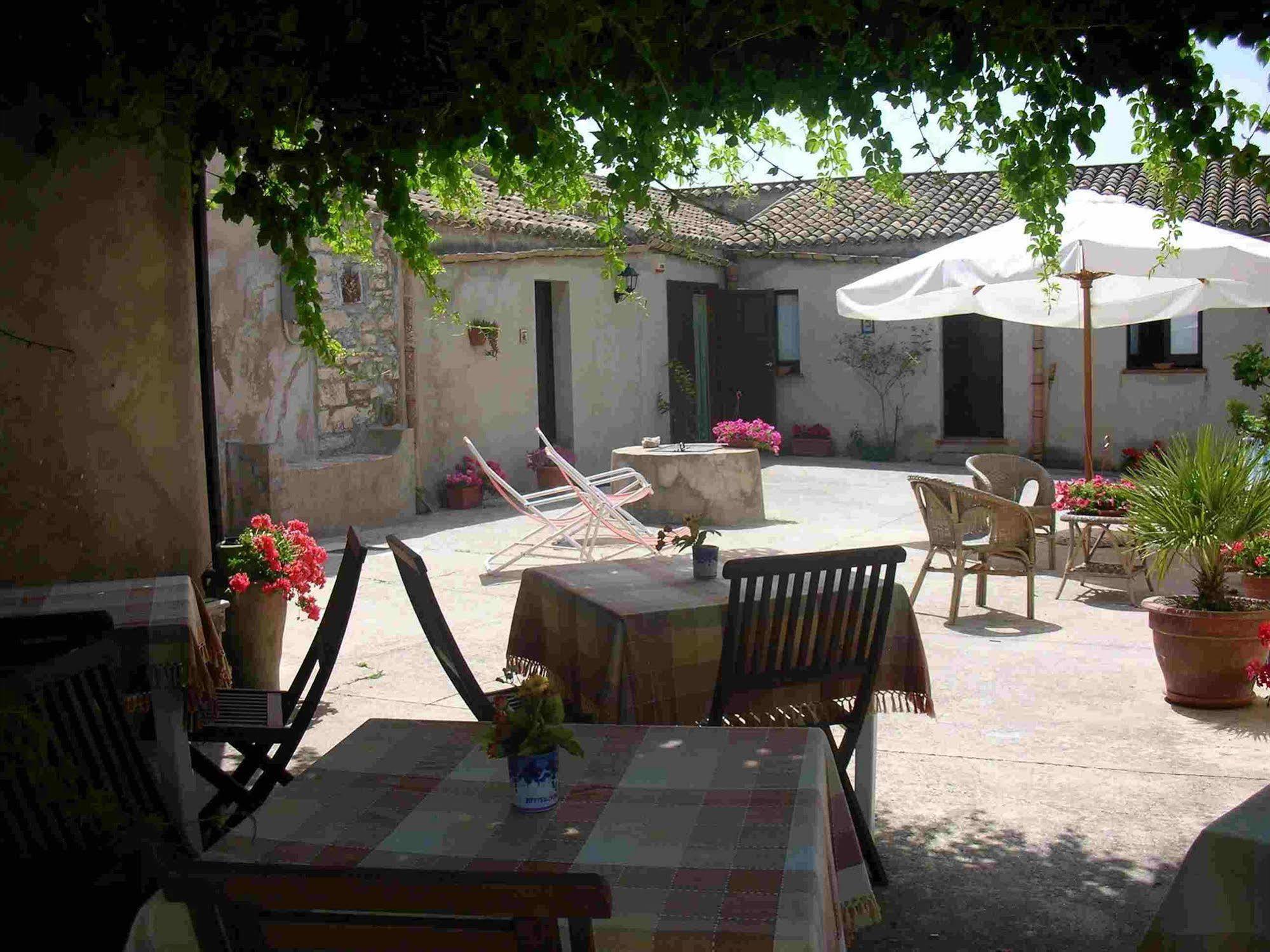 Ferienwohnung Case Colomba Buseto Palizzolo Exterior foto